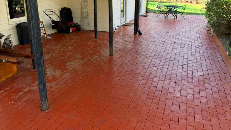 Fence after cleaning